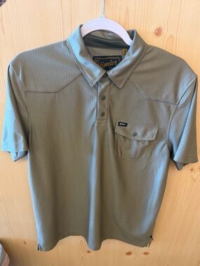 Howler Bros Men’s Med Polo Olive Green Textured SS Western